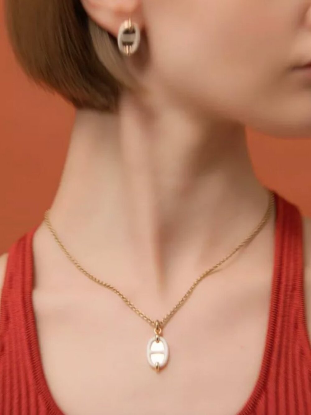 Hermes Mini Maillon Pendant Enamel Yellow Gold Plated Necklace - Picture 2 of 7
